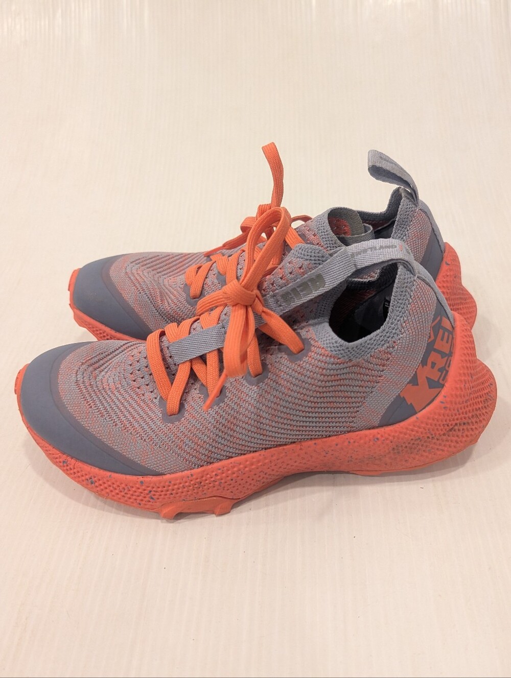 REI Women's Swiftland MT Trail Run Gray & Coral Knit Athletic Sneakers Size 7.5 - Picture 4 of 11